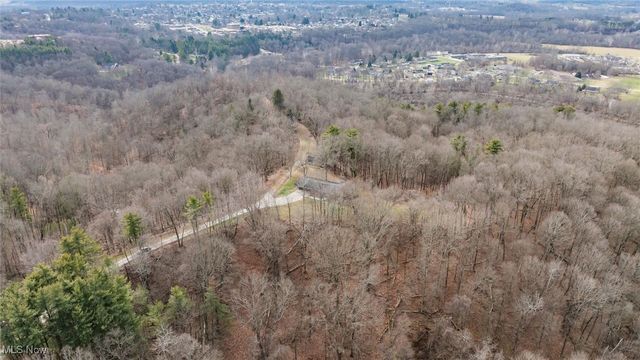 65521 Highland Hills Road, Cambridge, OH 43725