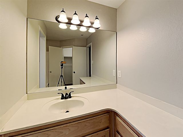 551 Rand Drive, Burleson, TX 76028
