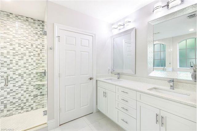 5652 Kensington LOOP, Fort Myers, FL 33912