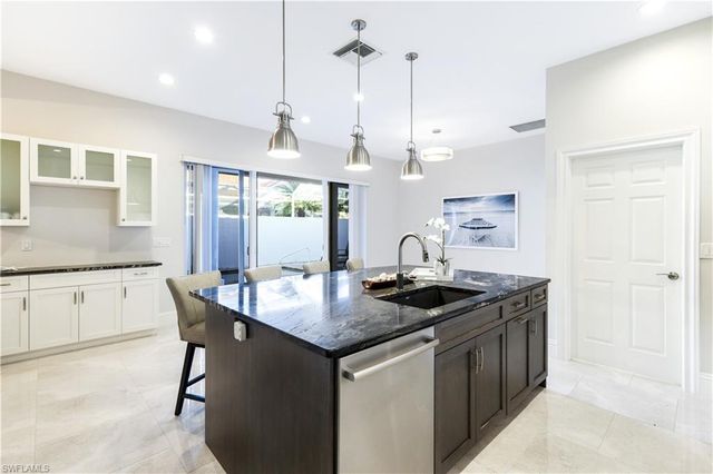 5652 Kensington LOOP, Fort Myers, FL 33912