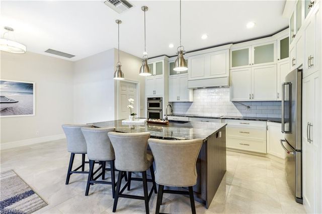 5652 Kensington LOOP, Fort Myers, FL 33912