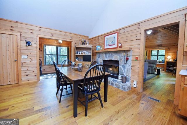 566 Sharewood Forest, Morganton, GA 30560