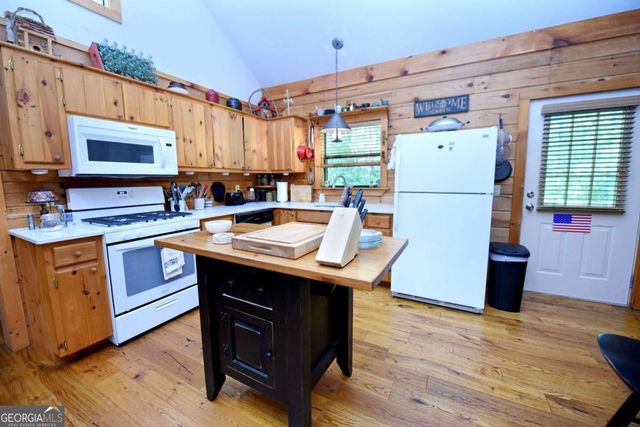 566 Sharewood Forest, Morganton, GA 30560