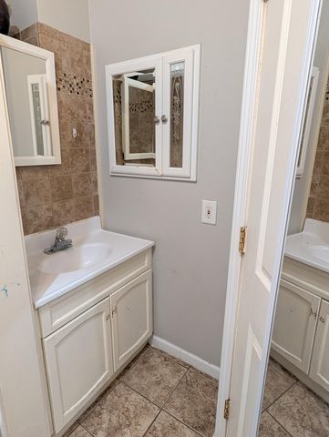 523 11th Street N, Moorhead, MN 56560