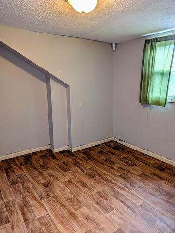 523 11th Street N, Moorhead, MN 56560