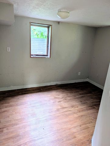 523 11th Street N, Moorhead, MN 56560