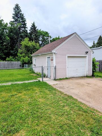 523 11th Street N, Moorhead, MN 56560