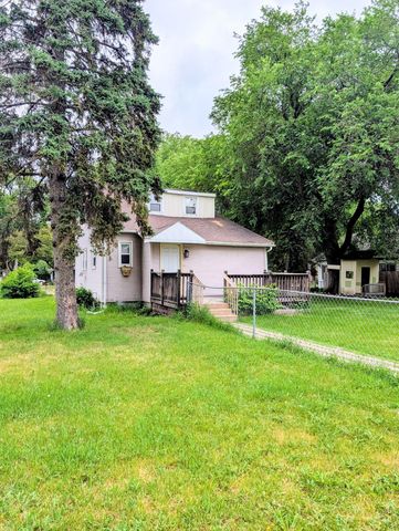 523 11th Street N, Moorhead, MN 56560
