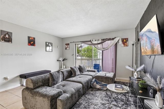 15225 NE 6th Ave B208, Miami, FL 33162