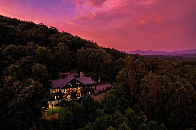 239 Ridge Top Drive, Ellijay, GA 30536
