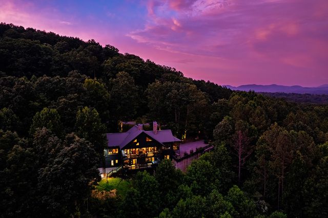 239 Ridge Top Drive, Ellijay, GA 30536