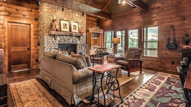 239 Ridge Top Drive, Ellijay, GA 30536