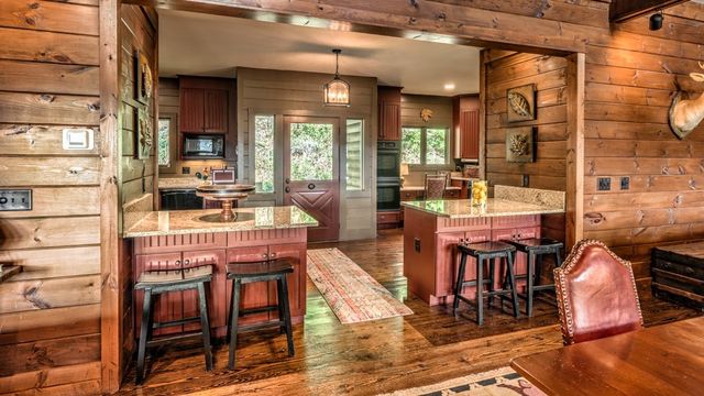 239 Ridge Top Drive, Ellijay, GA 30536