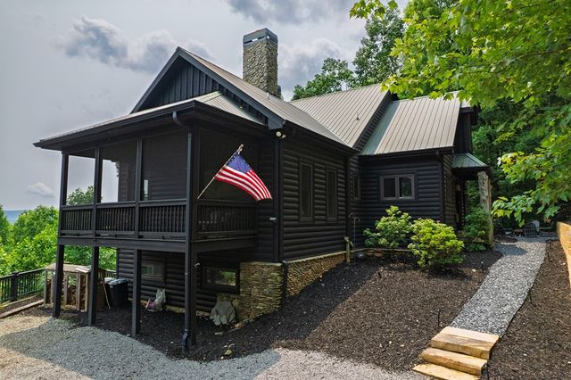 239 Ridge Top Drive, Ellijay, GA 30536