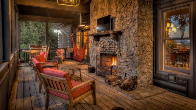 239 Ridge Top Drive, Ellijay, GA 30536