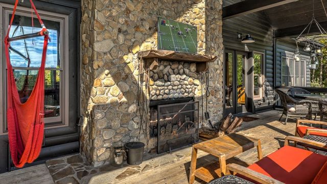 239 Ridge Top Drive, Ellijay, GA 30536