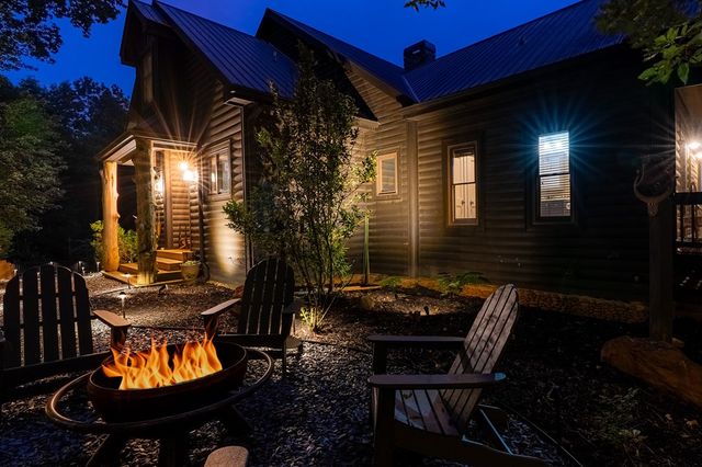 239 Ridge Top Drive, Ellijay, GA 30536