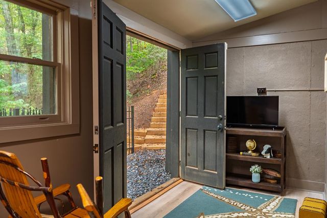 239 Ridge Top Drive, Ellijay, GA 30536