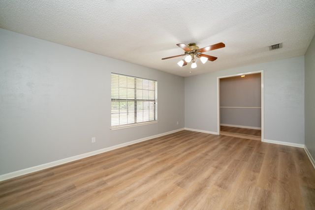 115 Tiffany St, Longview, TX 75605