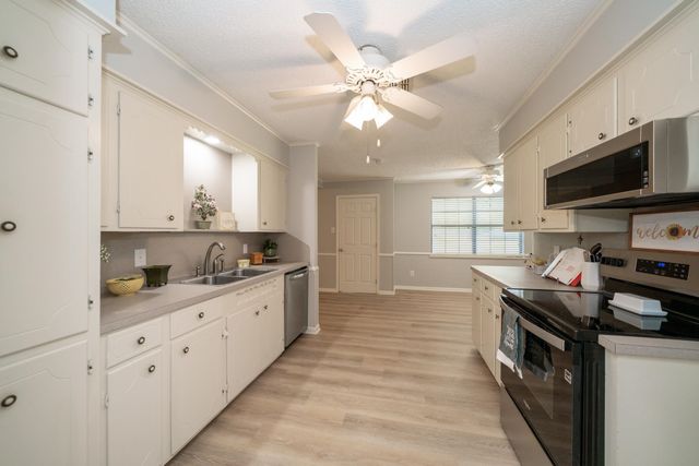 115 Tiffany St, Longview, TX 75605