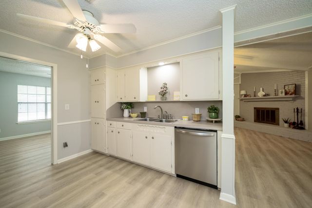 115 Tiffany St, Longview, TX 75605