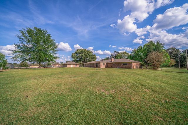 115 Tiffany St, Longview, TX 75605