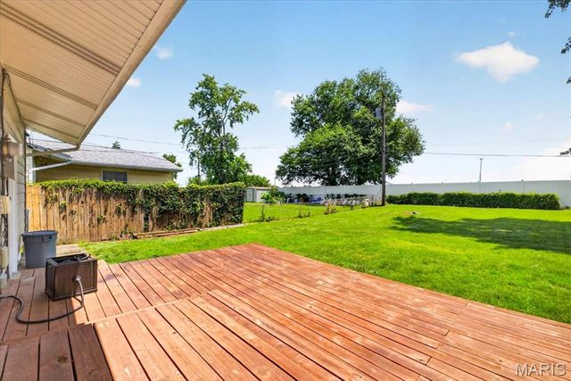11376 Revere Lane, St Louis, MO 63128