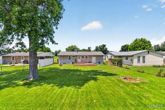 11376 Revere Lane, St Louis, MO 63128