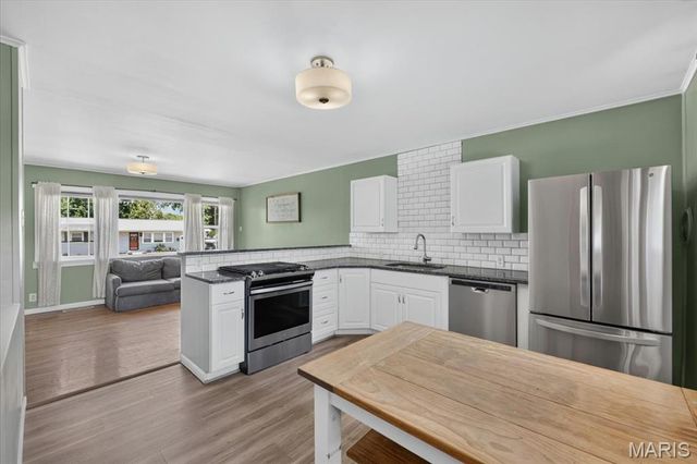11376 Revere Lane, St Louis, MO 63128