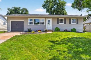11376 Revere Lane, St Louis, MO 63128