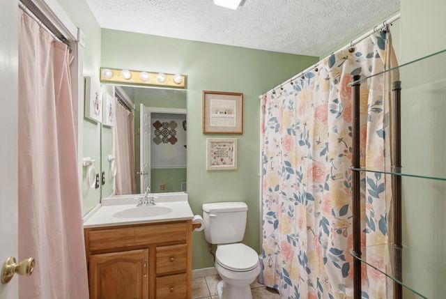 1346 Oakland Lane, Harrodsburg, KY 40330