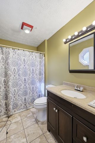 1346 Oakland Lane, Harrodsburg, KY 40330