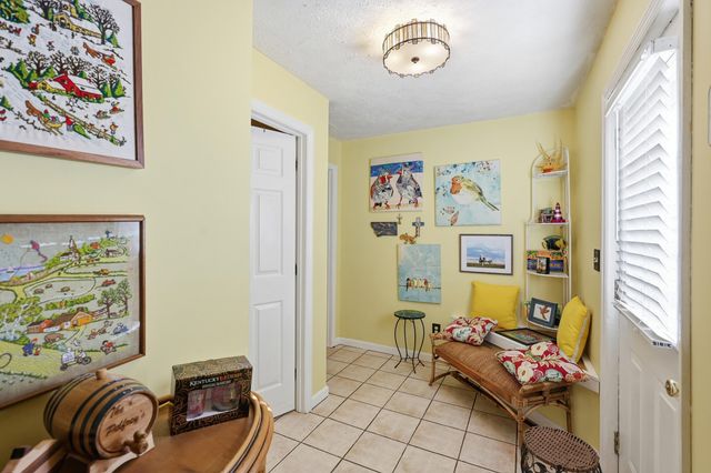 1346 Oakland Lane, Harrodsburg, KY 40330