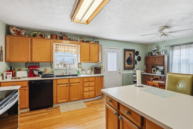 1346 Oakland Lane, Harrodsburg, KY 40330