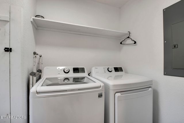 2382 Highway 39E, Englewood, TN 37329