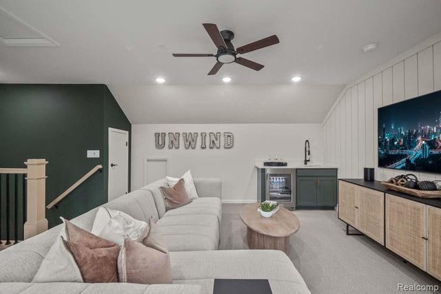 42830 Atwood Avenue, Novi, MI 48375