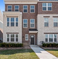 42830 Atwood Avenue, Novi, MI 48375