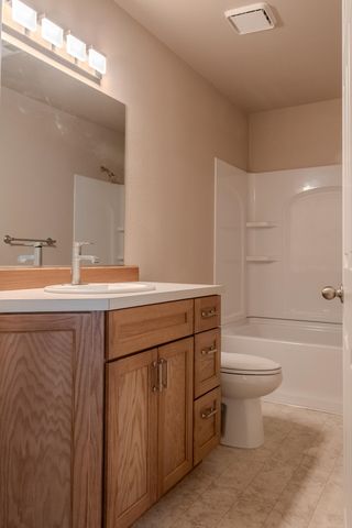 1010 S Houk Rd, Spokane Valley, WA 99216