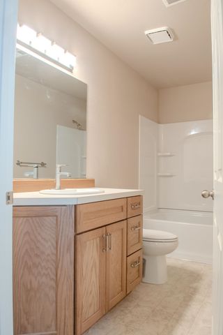 1010 S Houk Rd, Spokane Valley, WA 99216