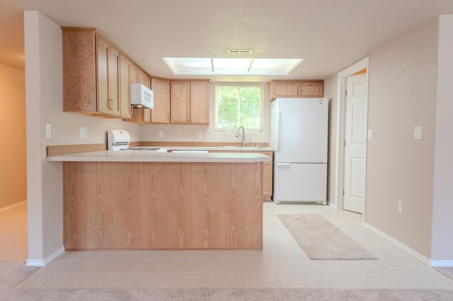 1010 S Houk Rd, Spokane Valley, WA 99216