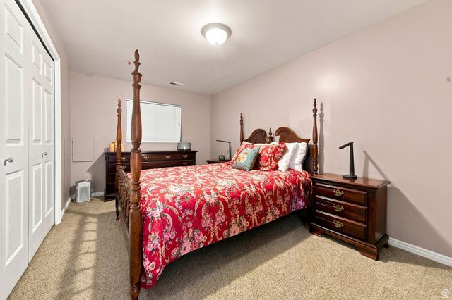 1368 EASTPOINT DR, Sandy, UT 84092