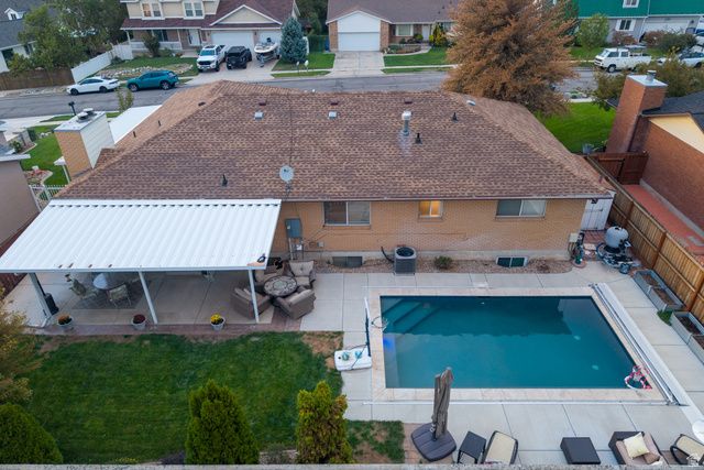 1368 EASTPOINT DR, Sandy, UT 84092