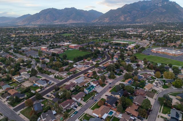 1368 EASTPOINT DR, Sandy, UT 84092