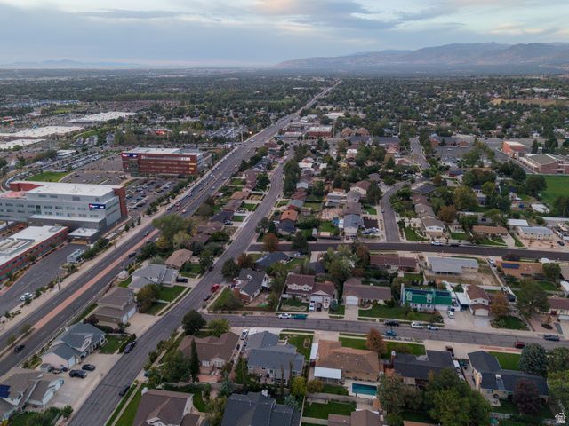 1368 EASTPOINT DR, Sandy, UT 84092