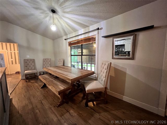 11782 Oak Ridge Street, Kingston, OK 73439