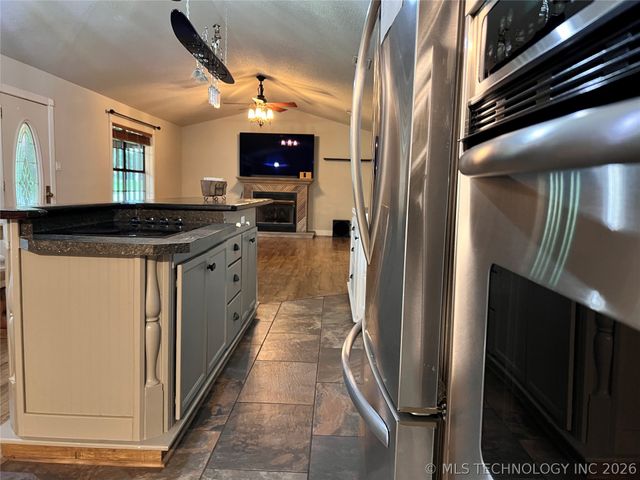 11782 Oak Ridge Street, Kingston, OK 73439