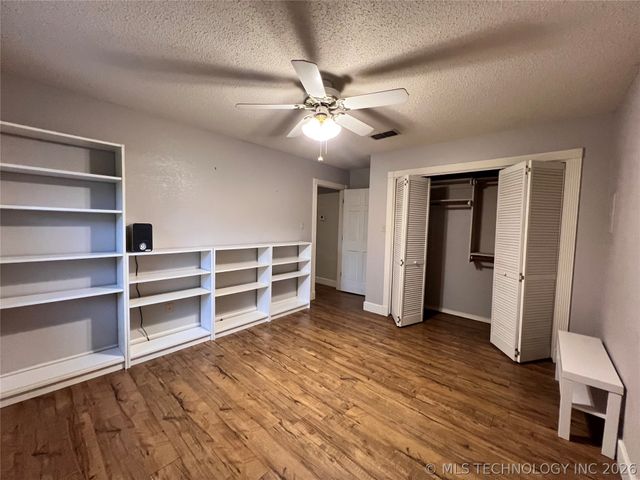 11782 Oak Ridge Street, Kingston, OK 73439