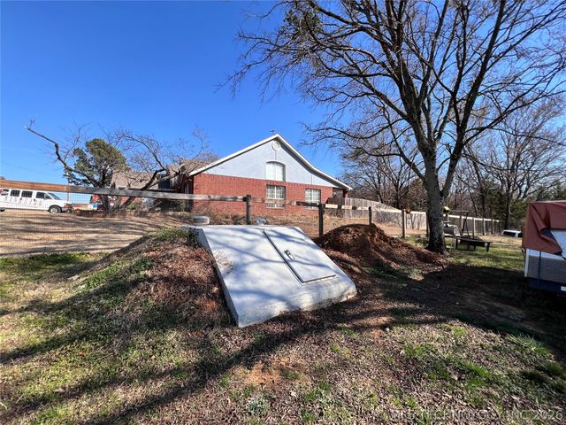 11782 Oak Ridge Street, Kingston, OK 73439