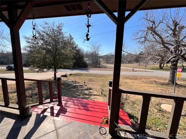 11782 Oak Ridge Street, Kingston, OK 73439