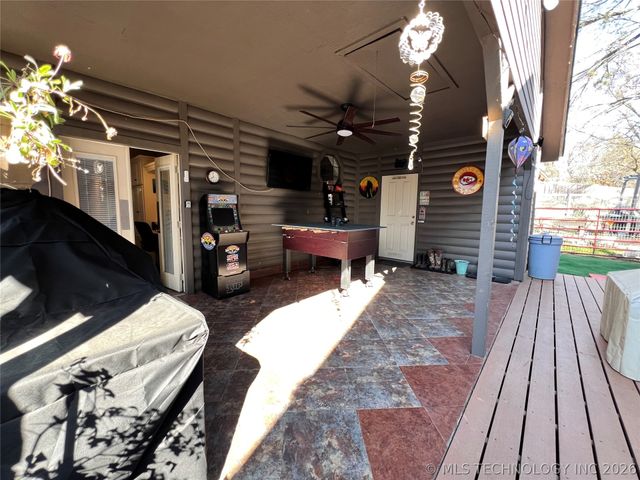 11782 Oak Ridge Street, Kingston, OK 73439